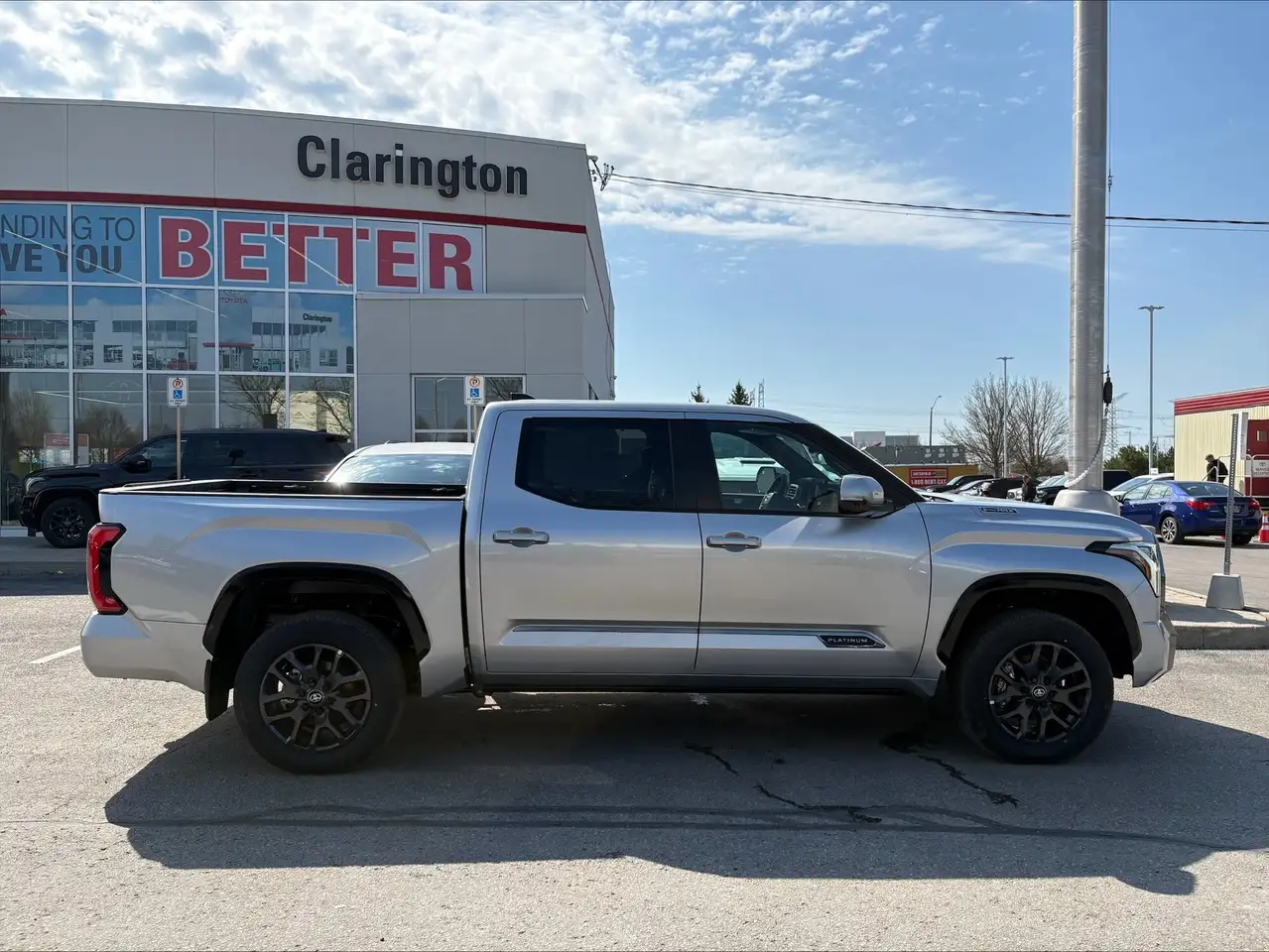 Toyota Tundra снимка Toyota Tundra