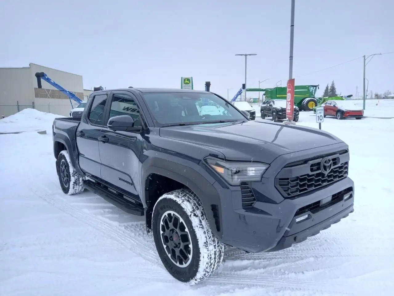 Toyota Tacoma снимка Toyota Tacoma