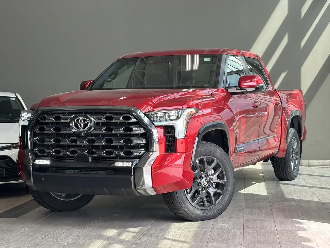 Toyota Tundra снимка Toyota Tundra