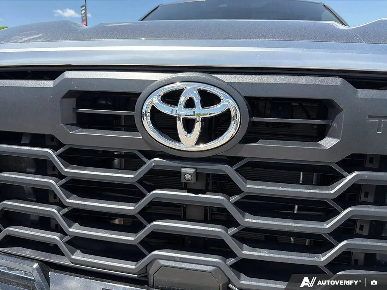 Toyota Tundra снимка Toyota Tundra