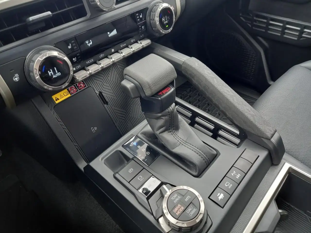 Toyota Tacoma снимка Toyota Tacoma