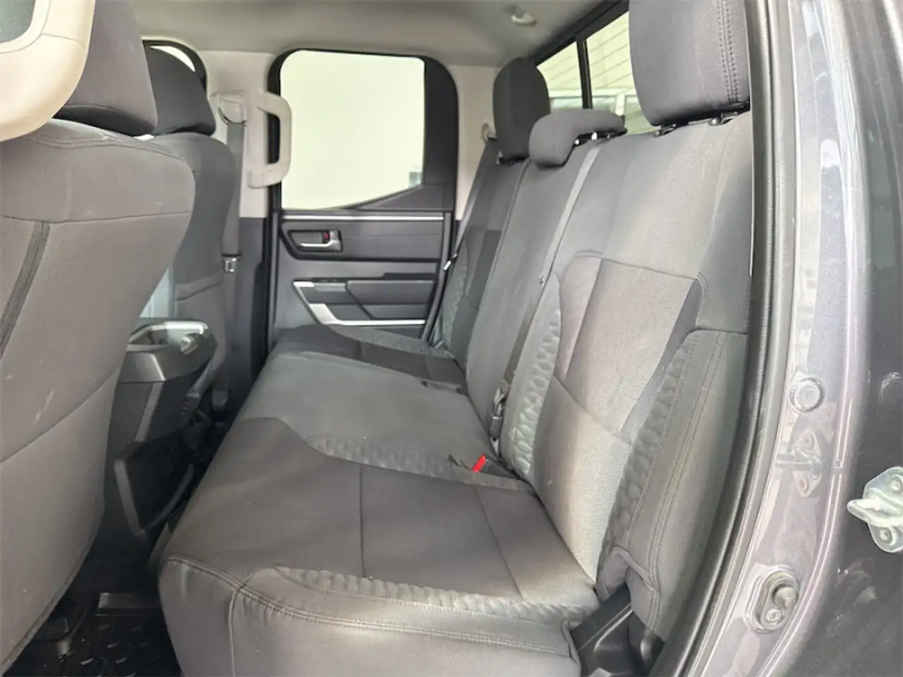 Toyota Tundra снимка Toyota Tundra