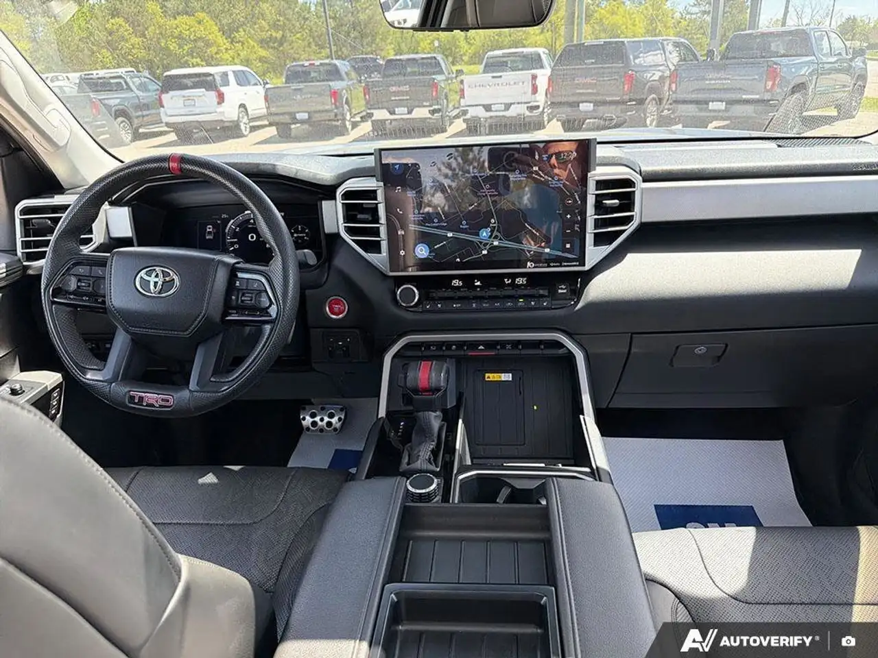 Toyota Tundra снимка Toyota Tundra