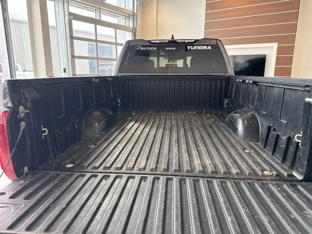 Toyota Tundra снимка Toyota Tundra