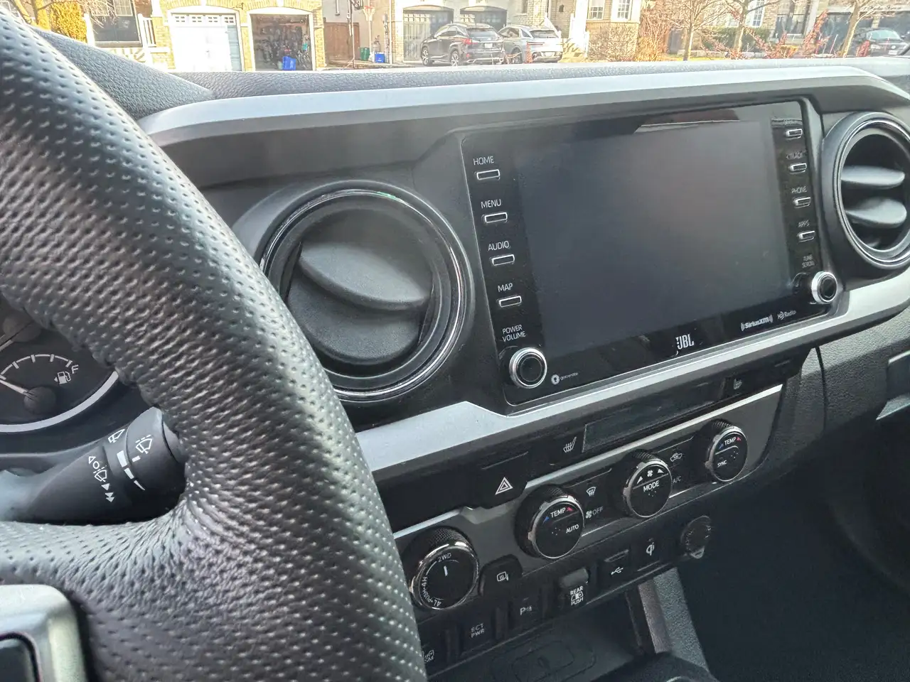 Toyota Tacoma снимка Toyota Tacoma