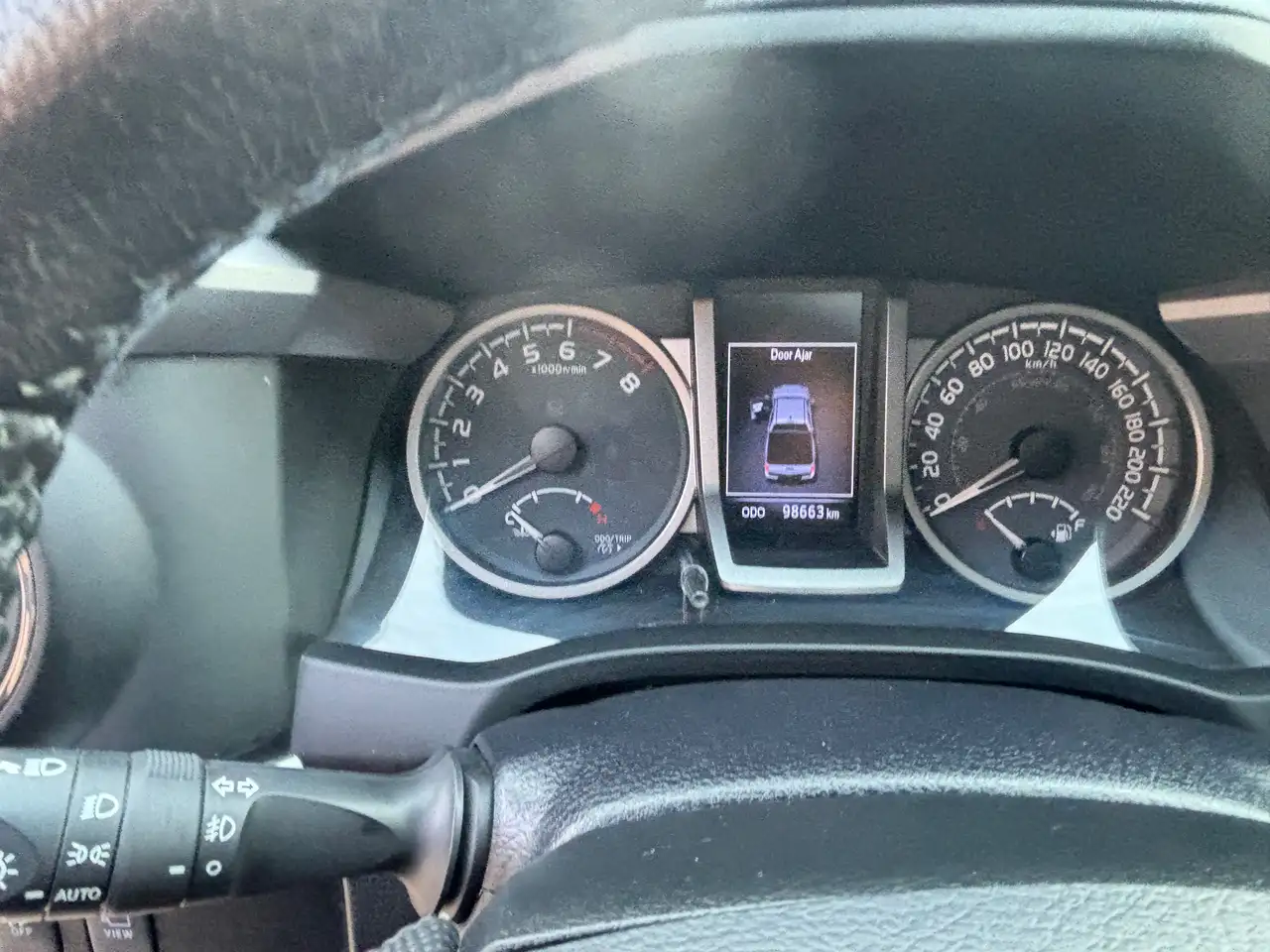 Toyota Tacoma снимка Toyota Tacoma
