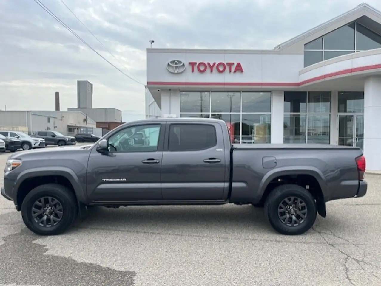 Toyota Tacoma photo Toyota Tacoma