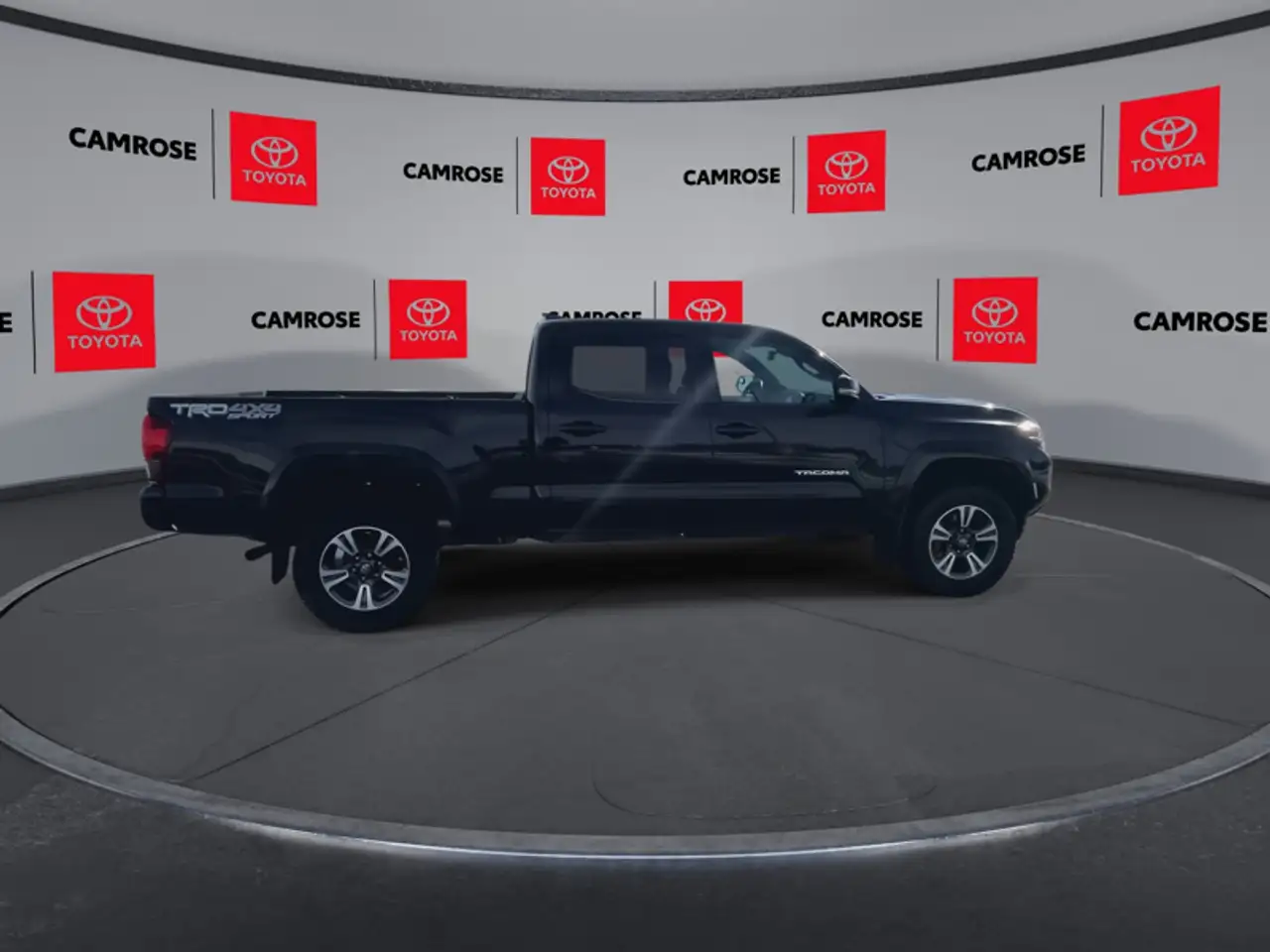 Toyota Tacoma снимка Toyota Tacoma