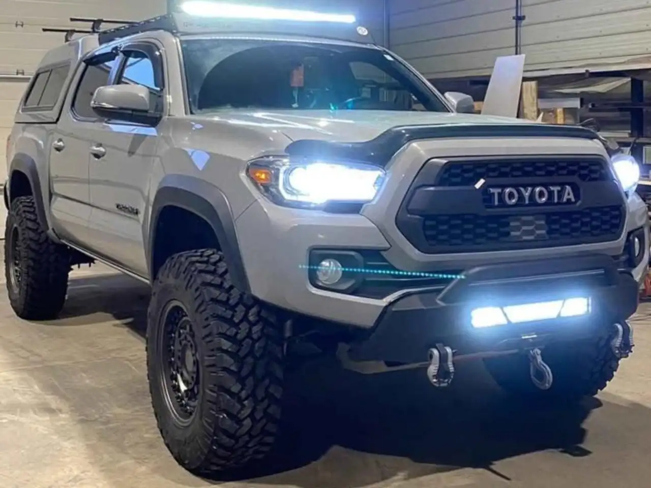 Toyota Tacoma снимка Toyota Tacoma
