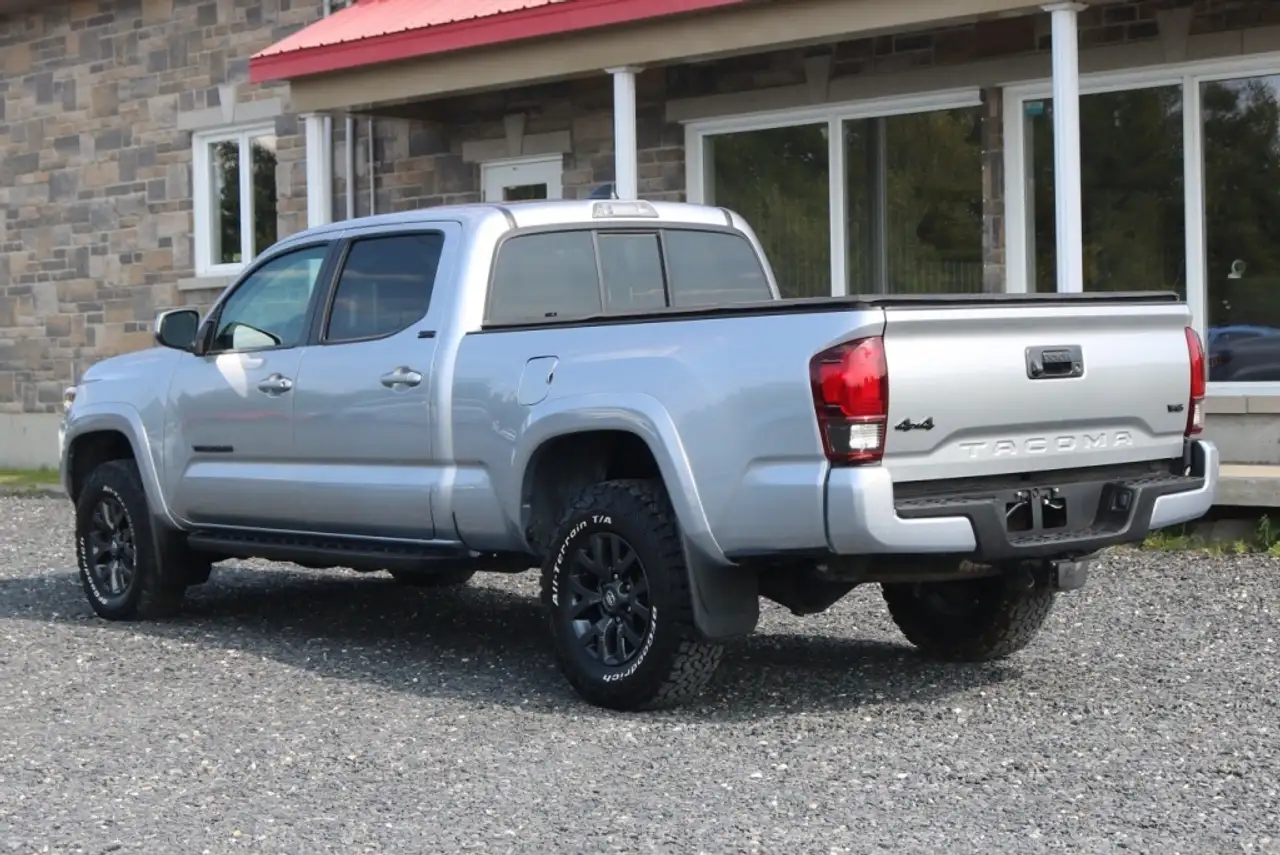 Toyota Tacoma снимка Toyota Tacoma