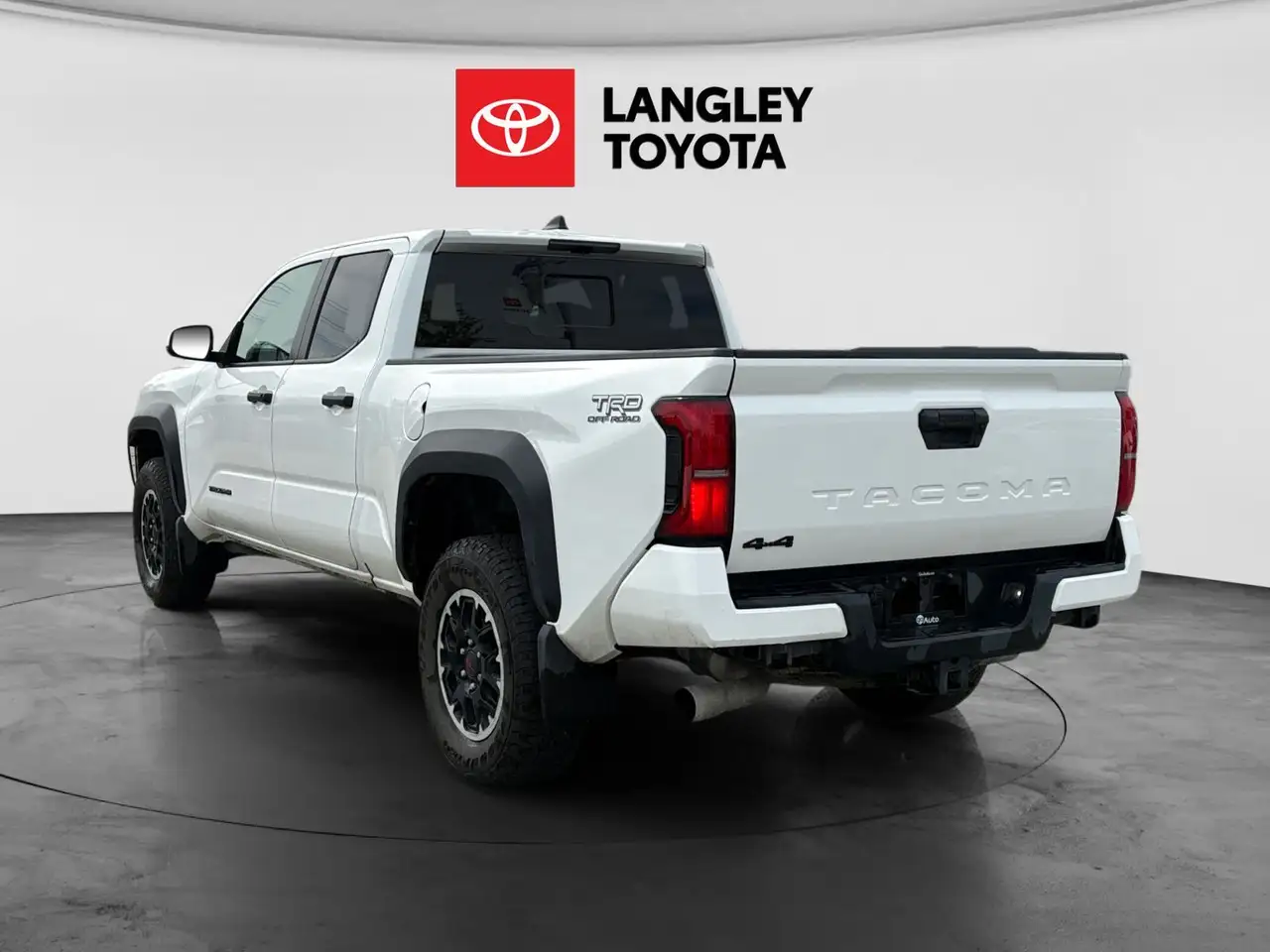 Toyota Tacoma снимка Toyota Tacoma
