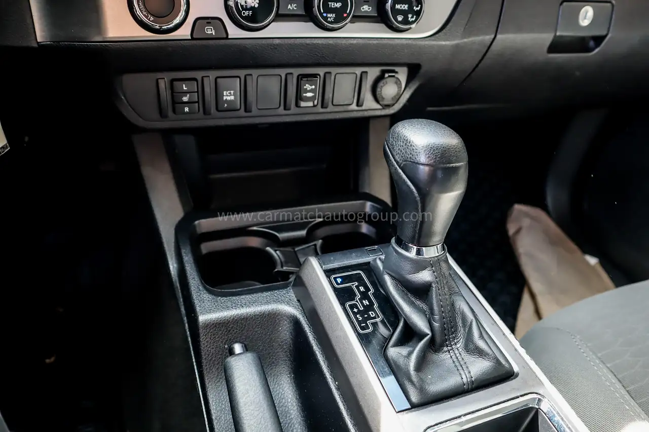 Toyota Tacoma снимка Toyota Tacoma