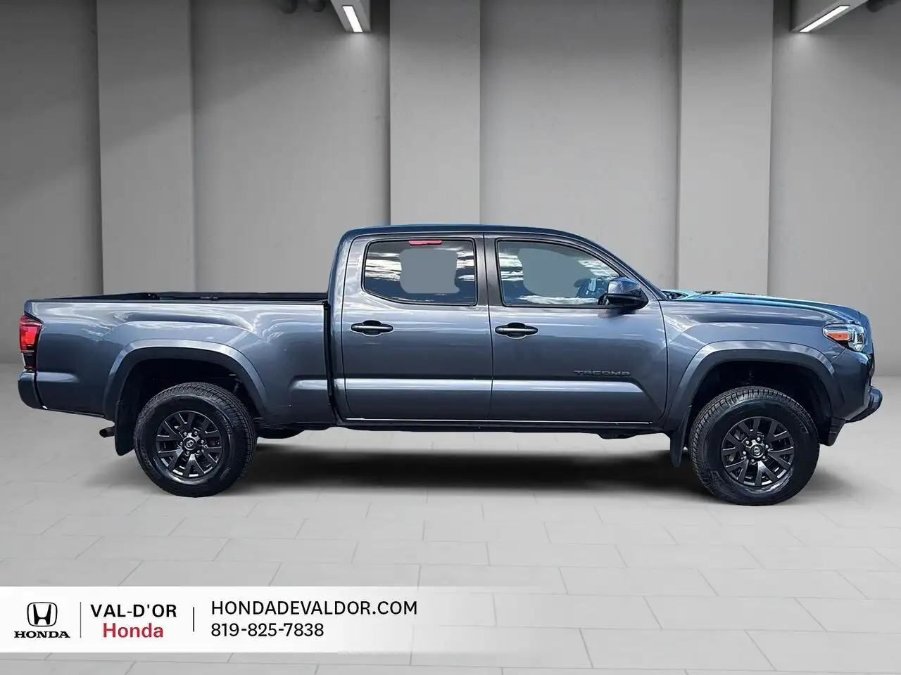 Toyota Tacoma снимка Toyota Tacoma