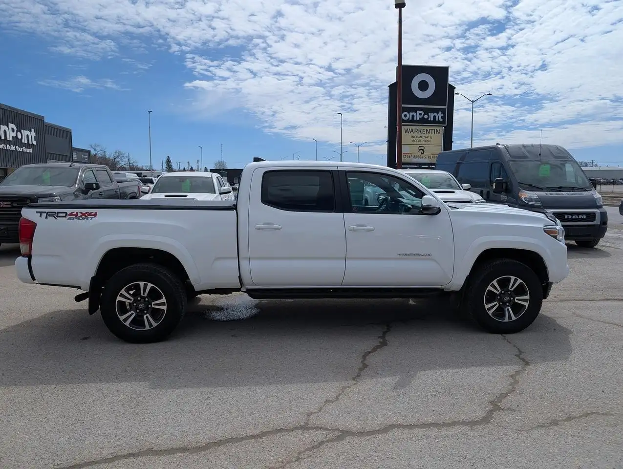 Toyota Tacoma снимка Toyota Tacoma