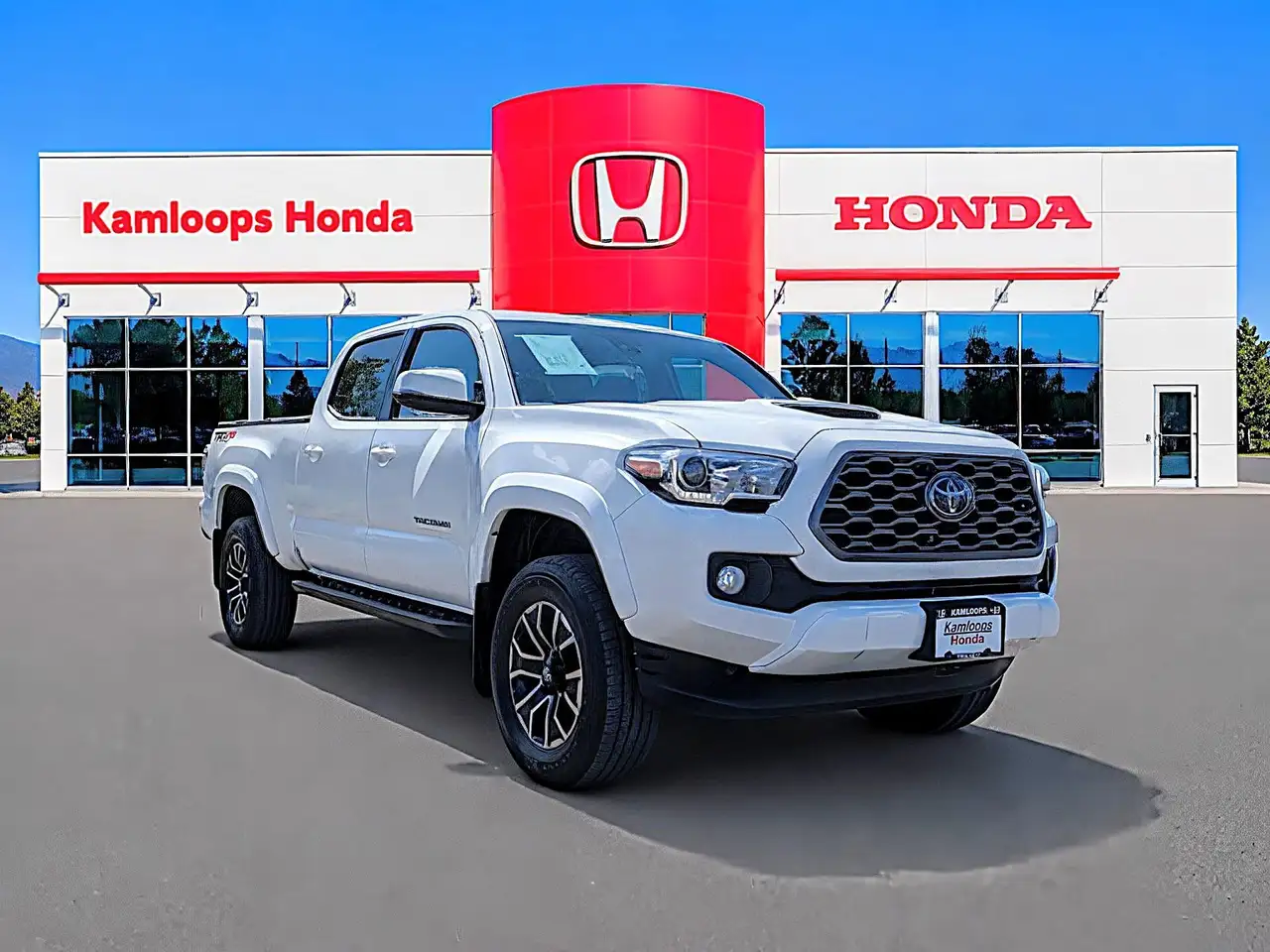Toyota Tacoma снимка Toyota Tacoma