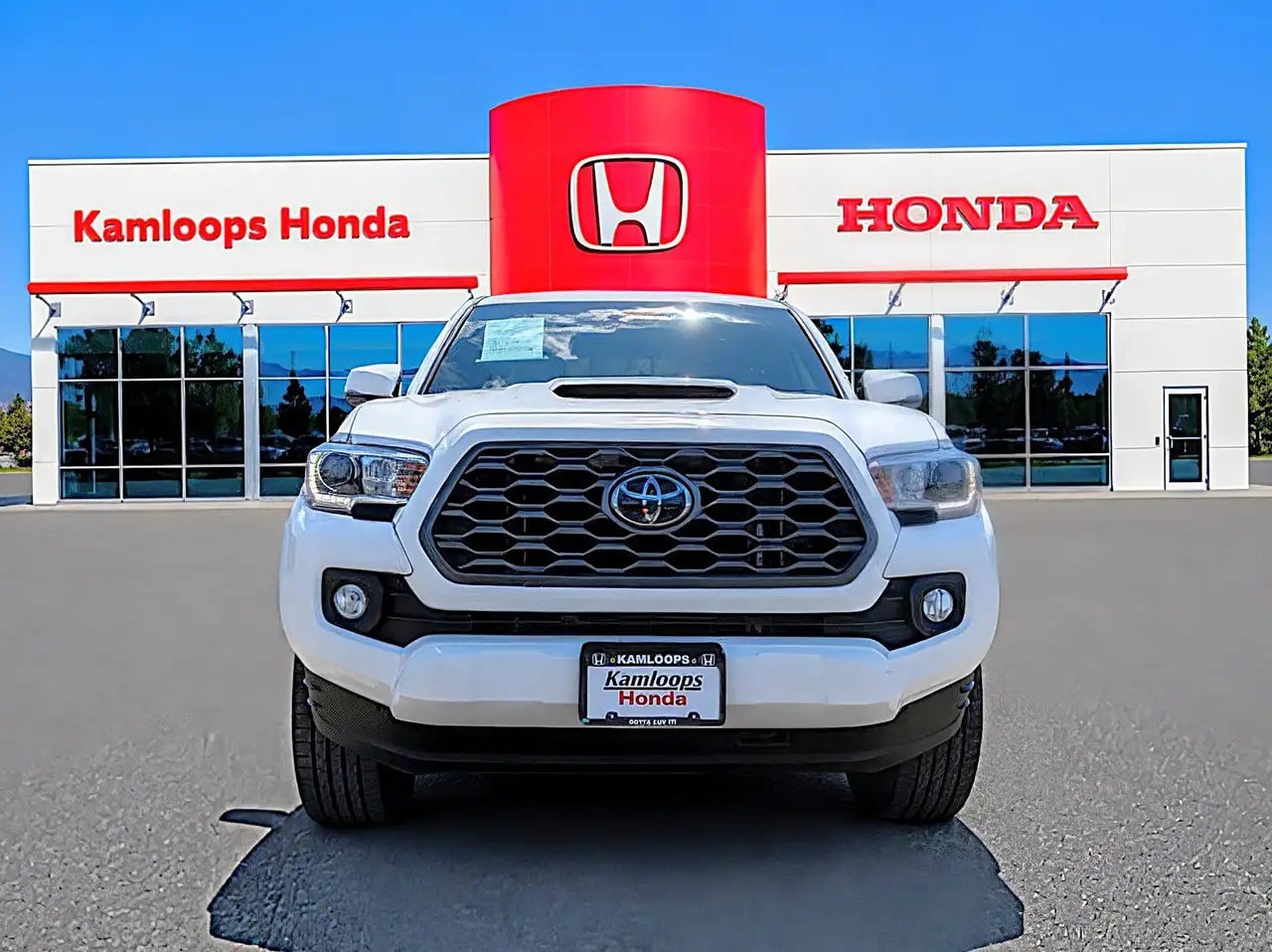 Toyota Tacoma снимка Toyota Tacoma