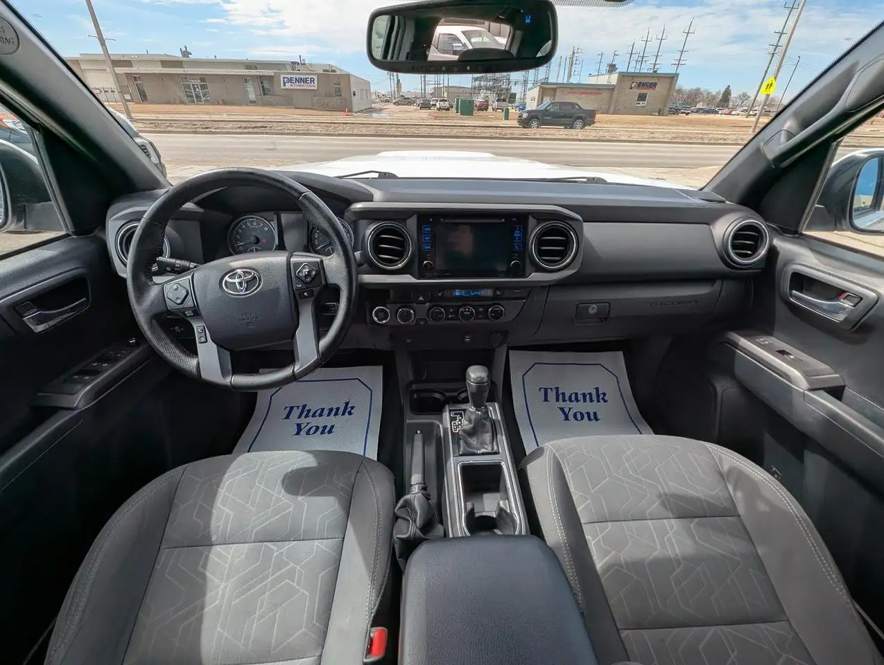 Toyota Tacoma снимка Toyota Tacoma