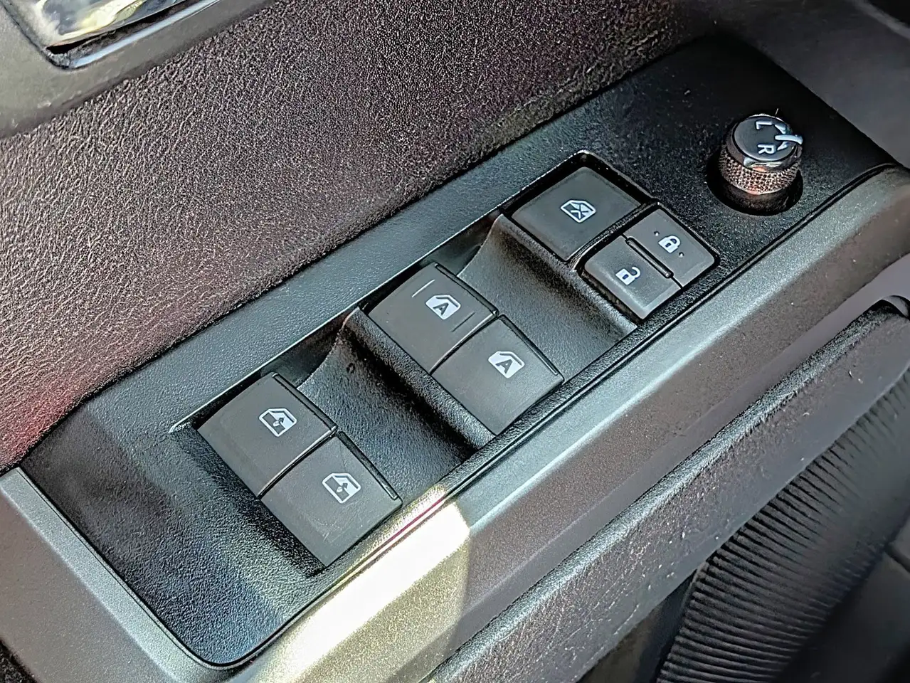 Toyota Tacoma снимка Toyota Tacoma