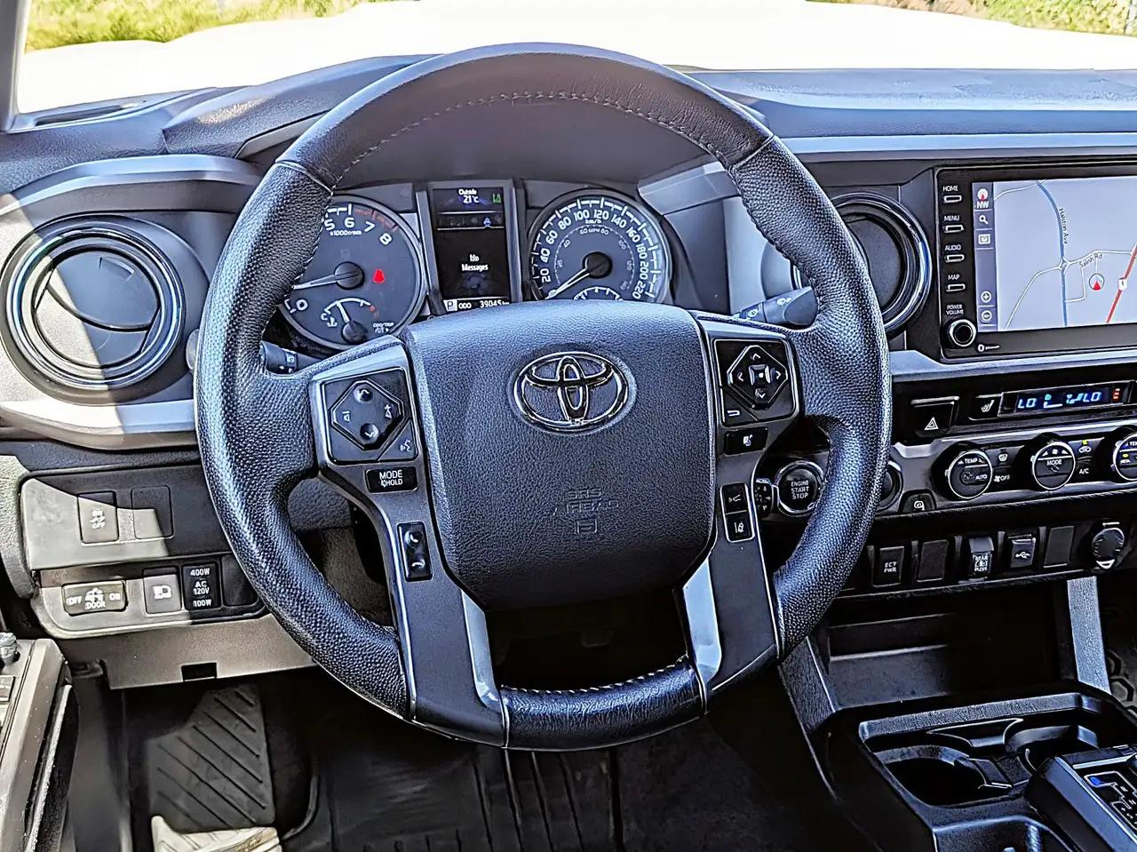 Toyota Tacoma снимка Toyota Tacoma