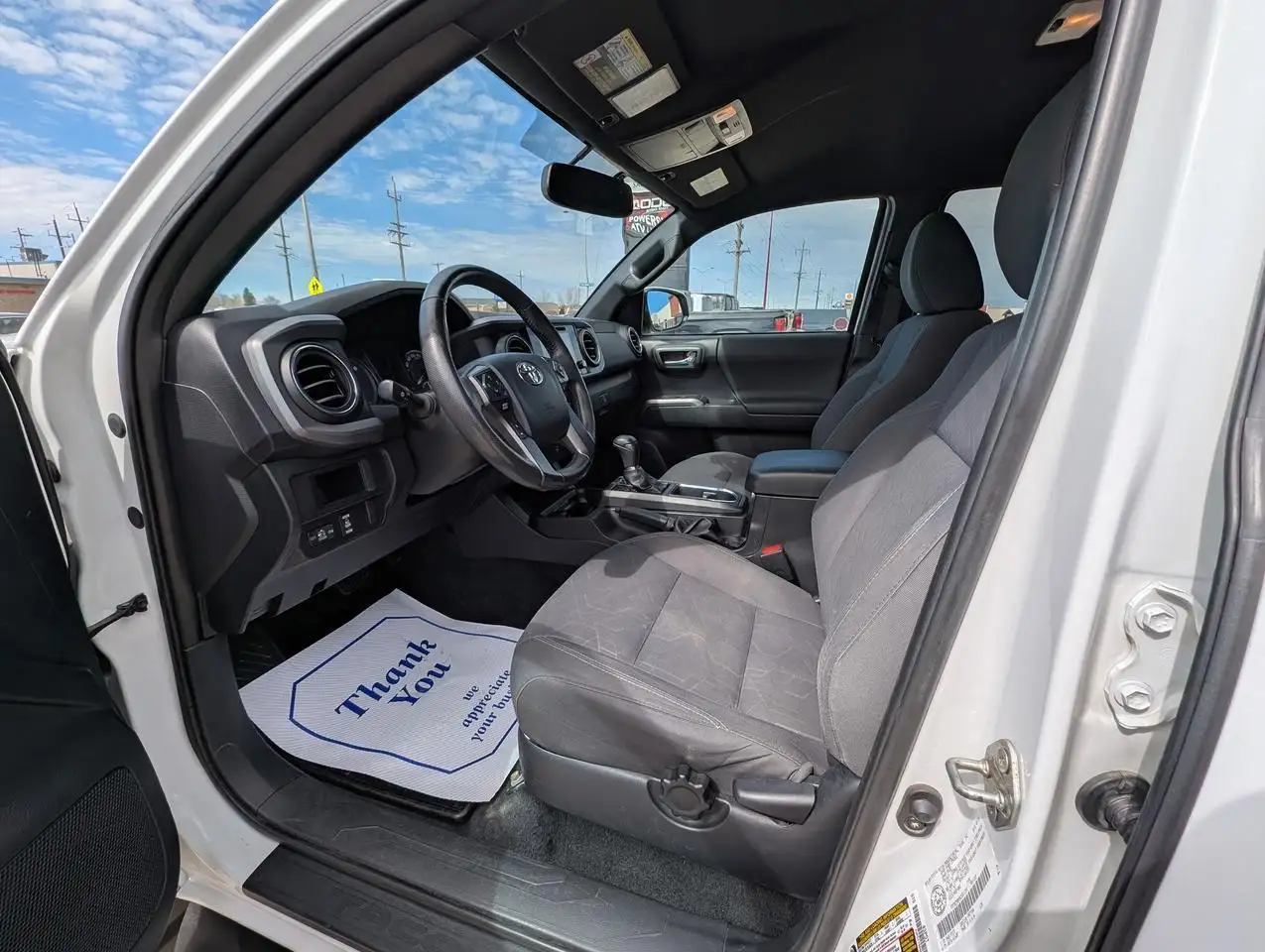 Toyota Tacoma снимка Toyota Tacoma