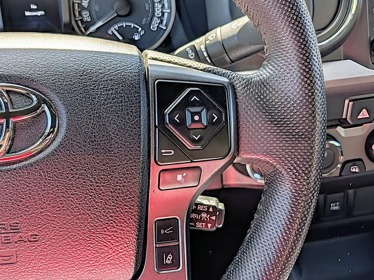 Toyota Tacoma снимка Toyota Tacoma