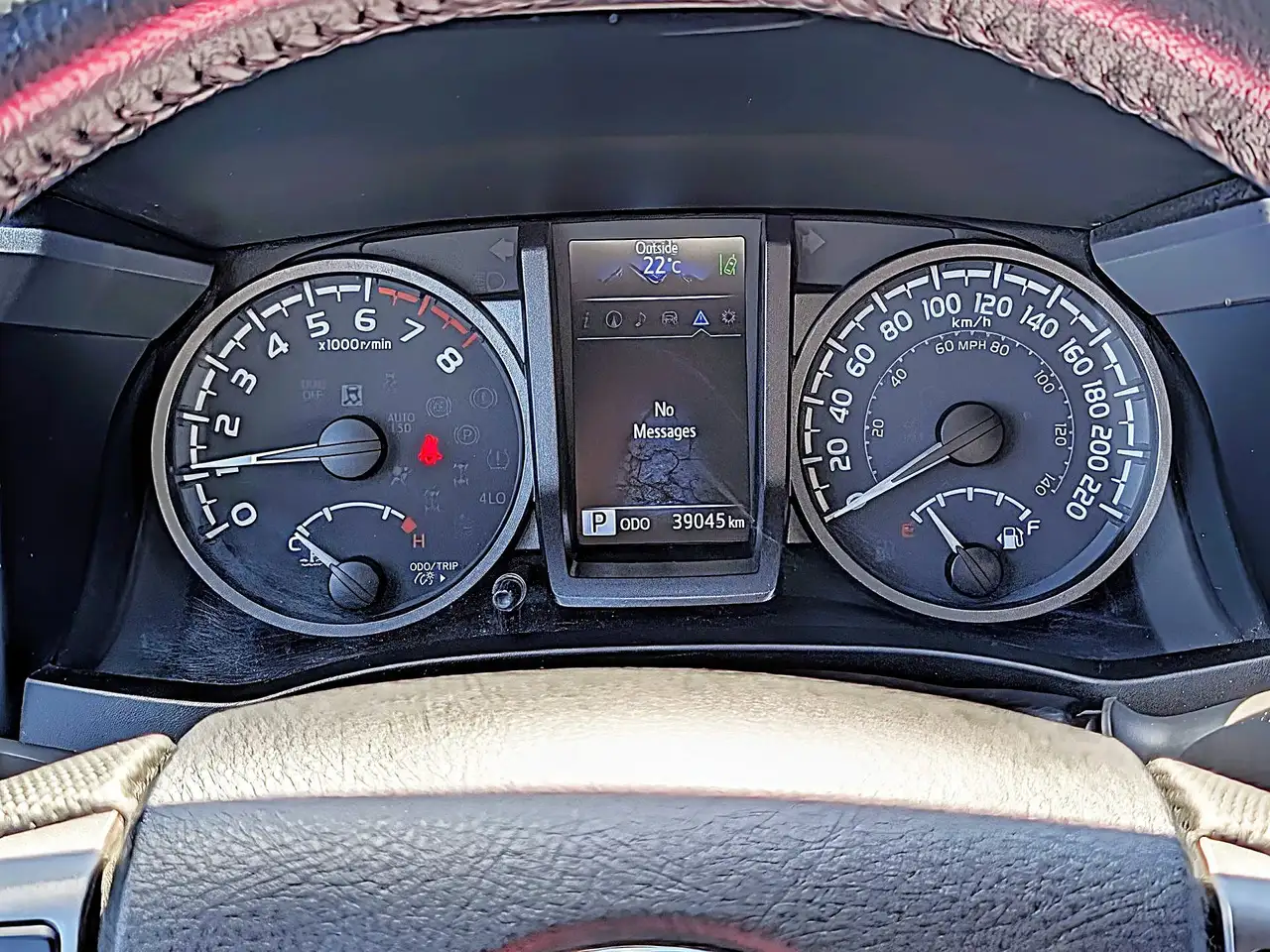 Toyota Tacoma снимка Toyota Tacoma