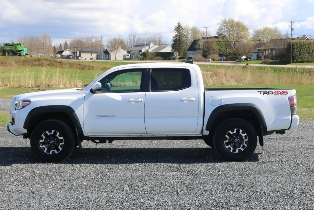 Toyota Tacoma снимка Toyota Tacoma