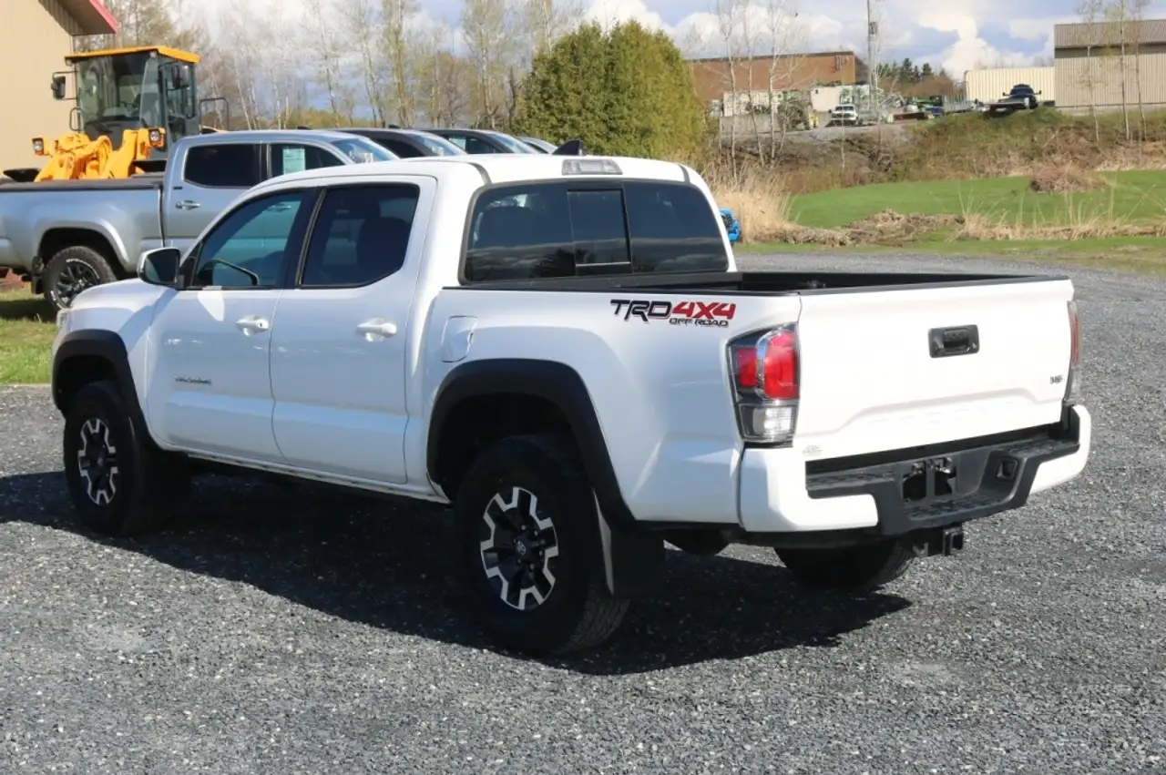 Toyota Tacoma снимка Toyota Tacoma