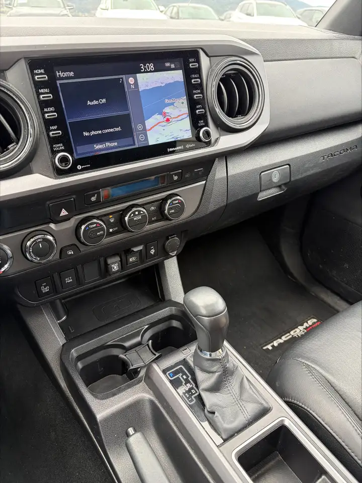 Toyota Tacoma снимка Toyota Tacoma