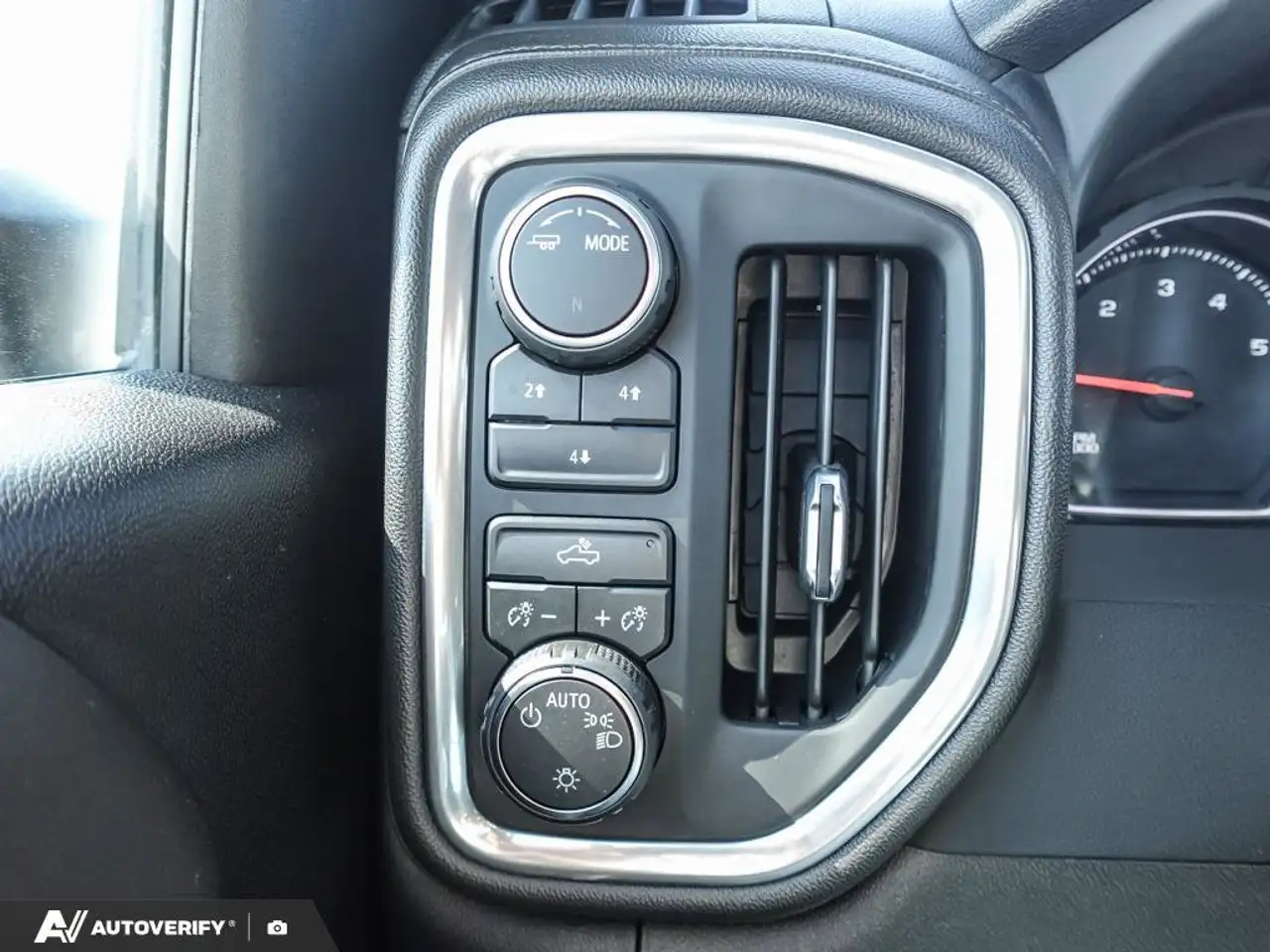 Chevrolet Silverado 3500 снимка Chevrolet Silverado 3500
