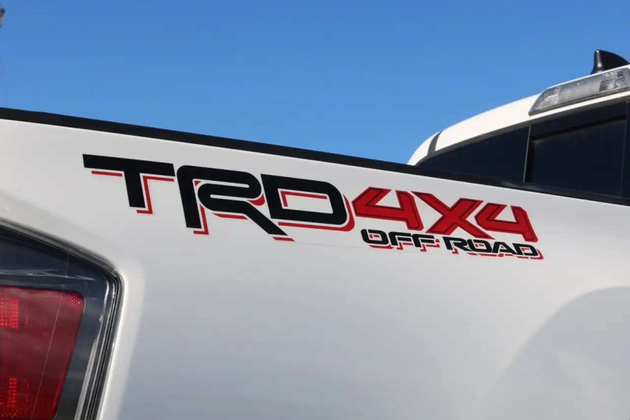 Toyota Tacoma снимка Toyota Tacoma