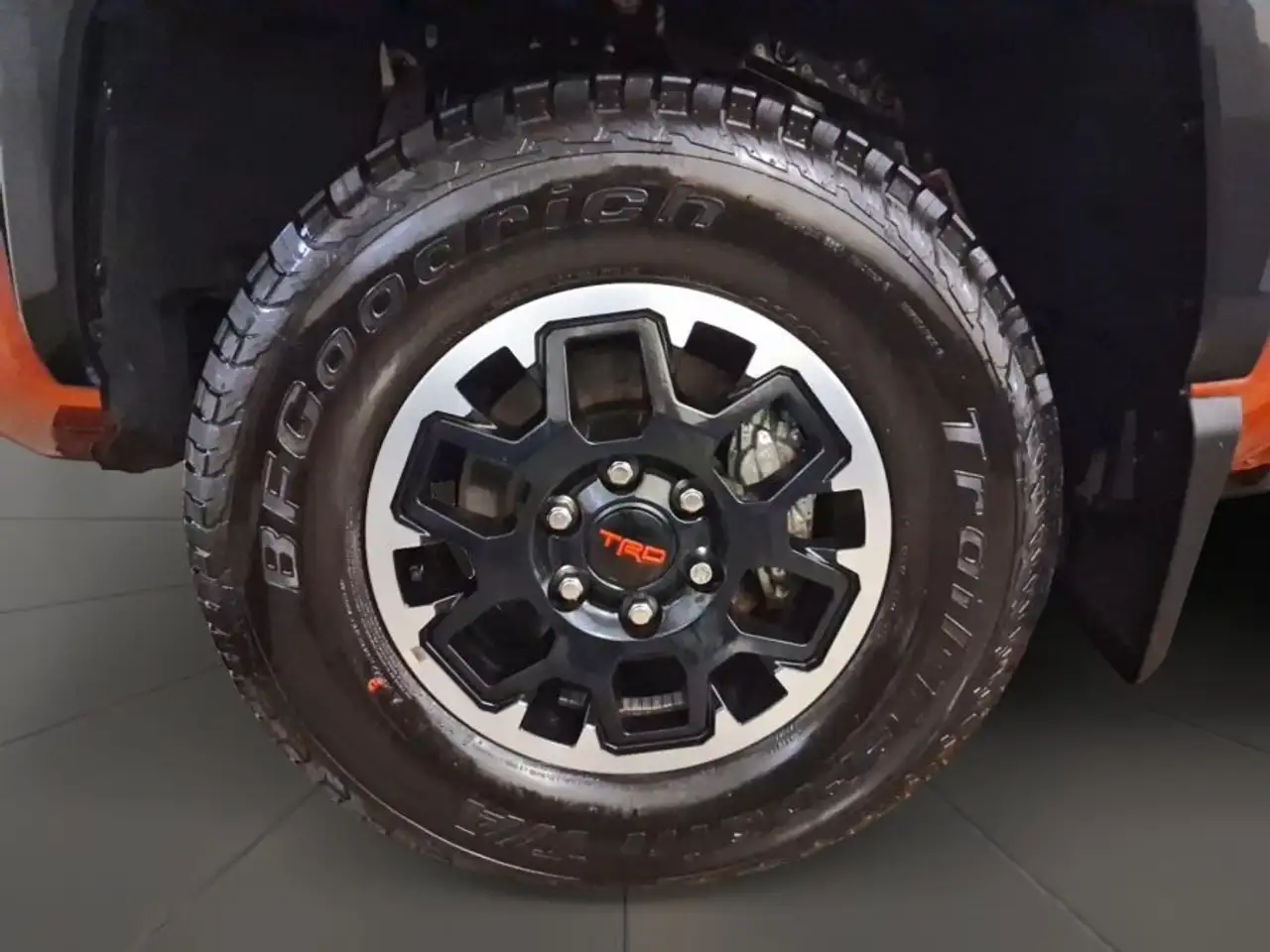 Toyota Tacoma снимка Toyota Tacoma