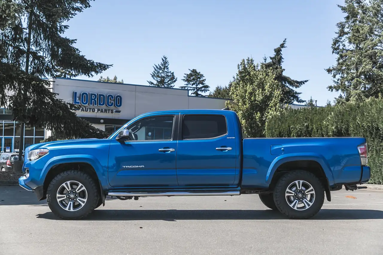 Toyota Tacoma снимка Toyota Tacoma