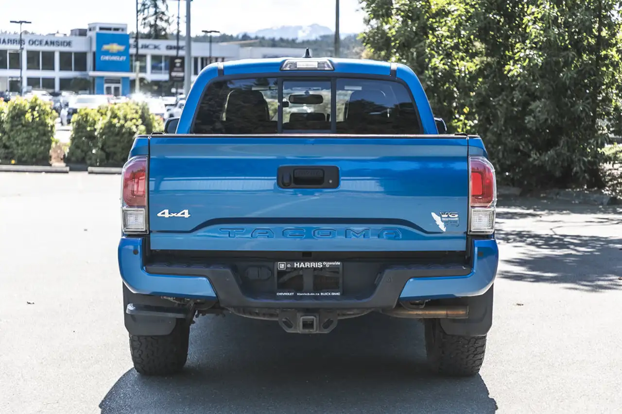 Toyota Tacoma снимка Toyota Tacoma