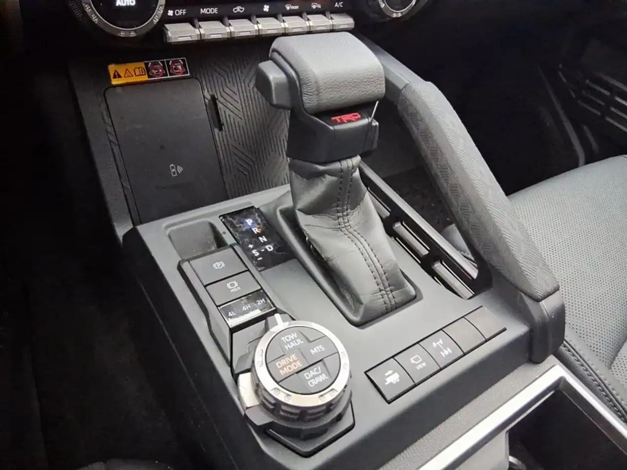 Toyota Tacoma снимка Toyota Tacoma