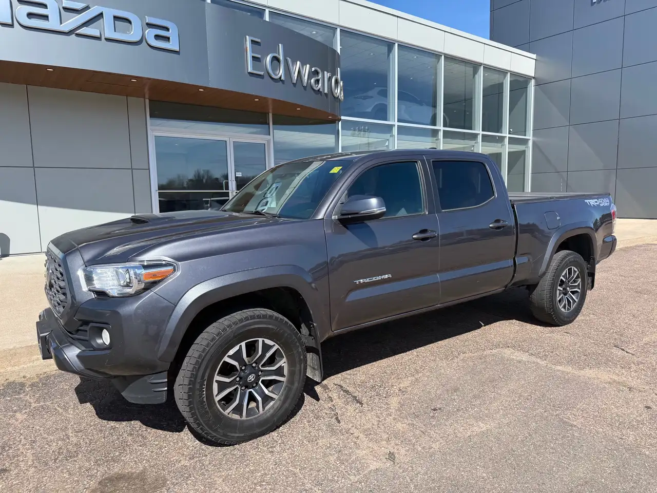 Toyota Tacoma снимка Toyota Tacoma