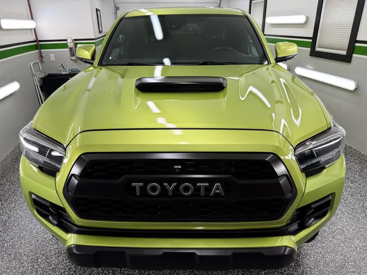 Toyota Tacoma снимка Toyota Tacoma