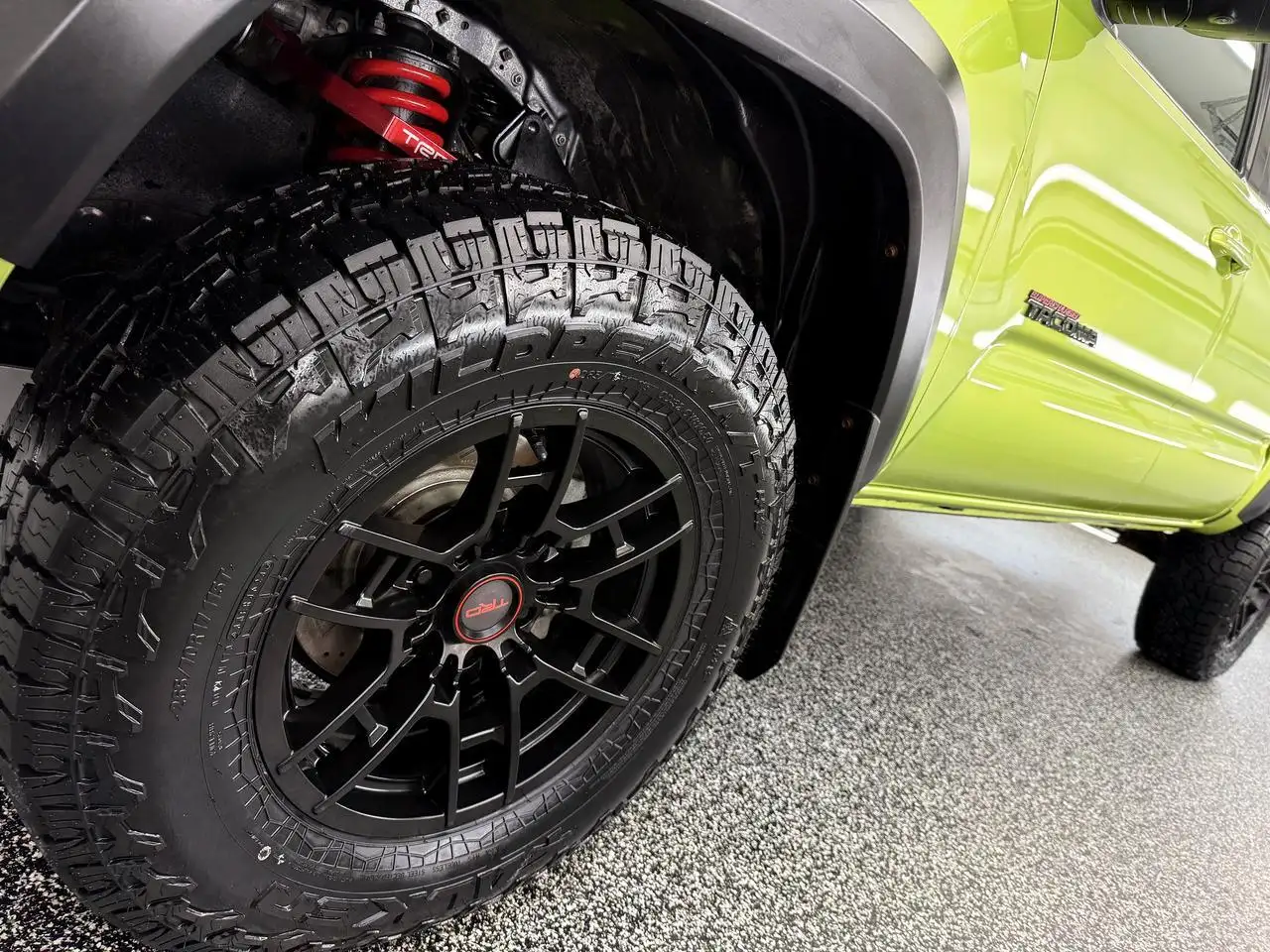 Toyota Tacoma снимка Toyota Tacoma