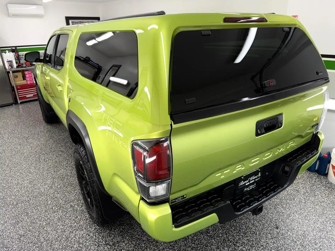 Toyota Tacoma снимка Toyota Tacoma