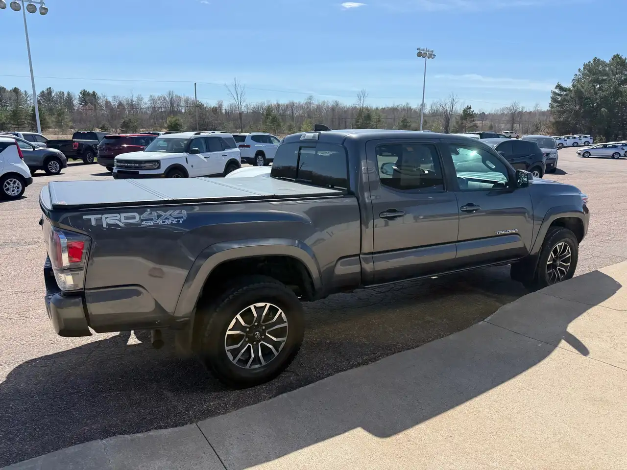 Toyota Tacoma снимка Toyota Tacoma