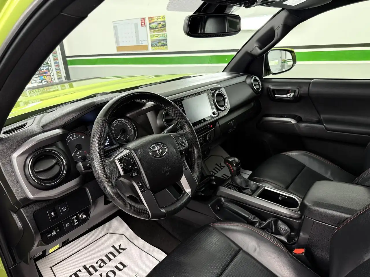 Toyota Tacoma снимка Toyota Tacoma