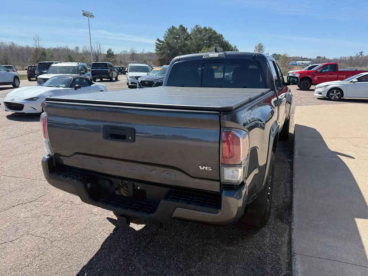 Toyota Tacoma снимка Toyota Tacoma
