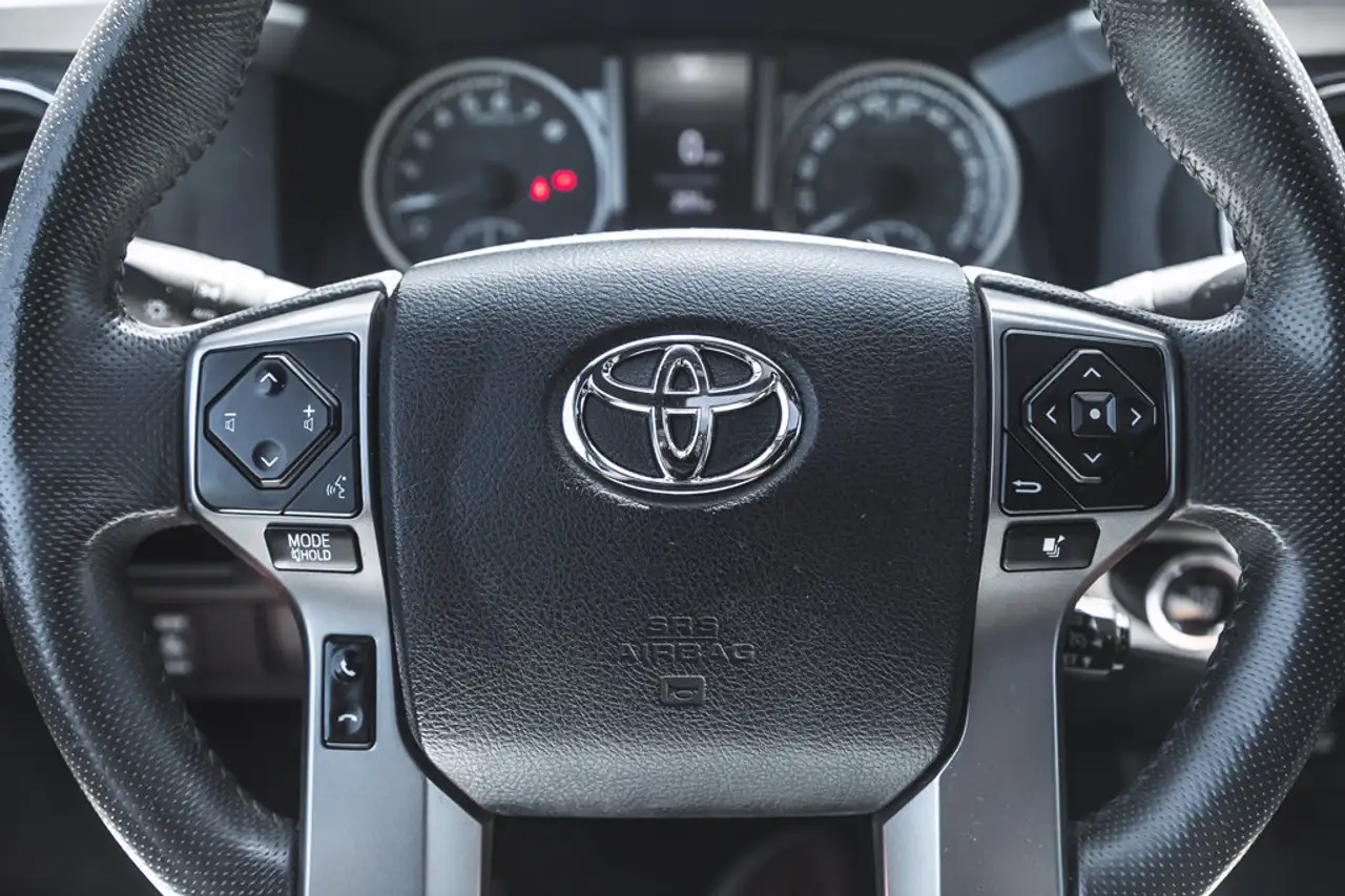 Toyota Tacoma снимка Toyota Tacoma