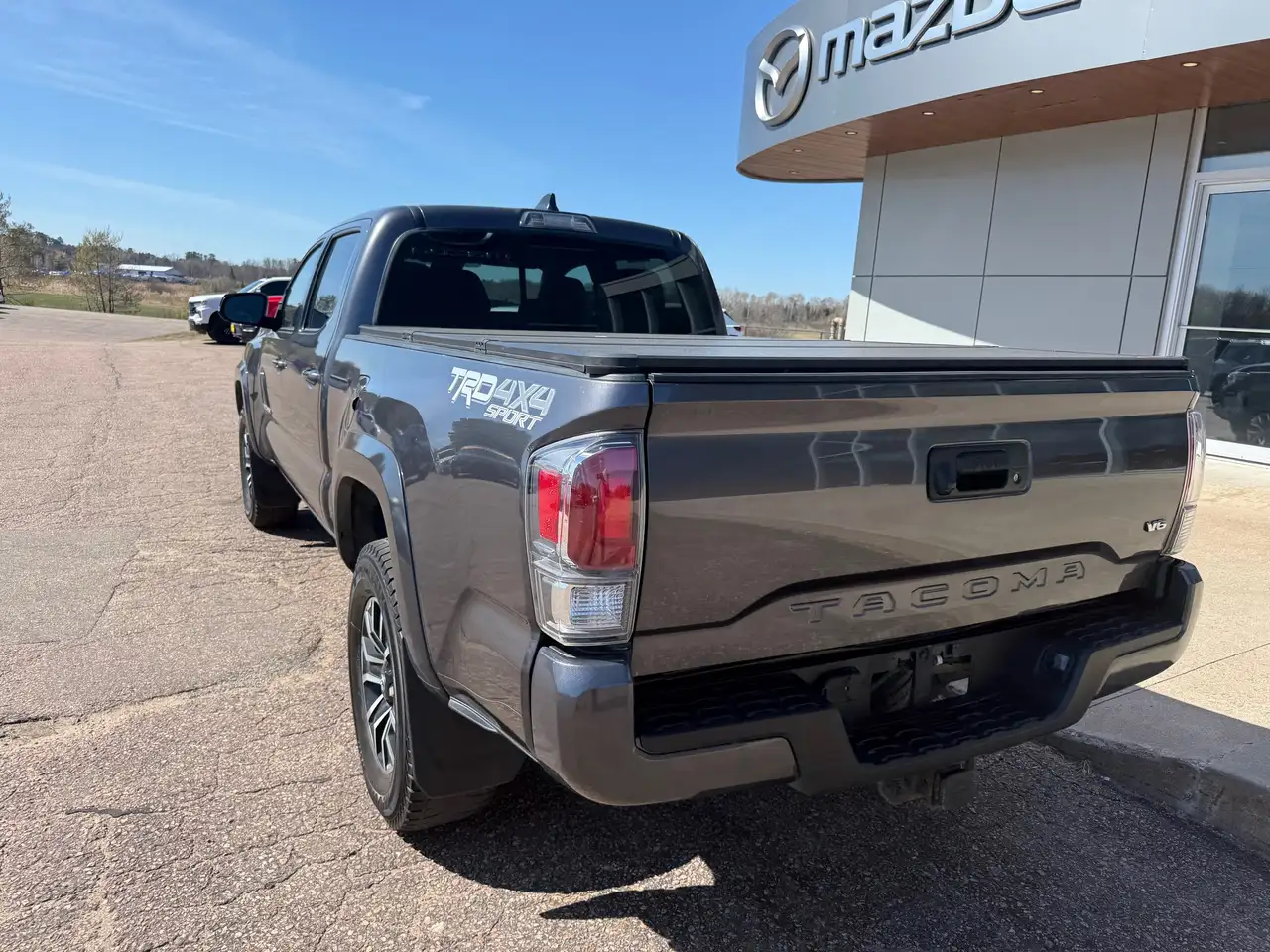 Toyota Tacoma снимка Toyota Tacoma
