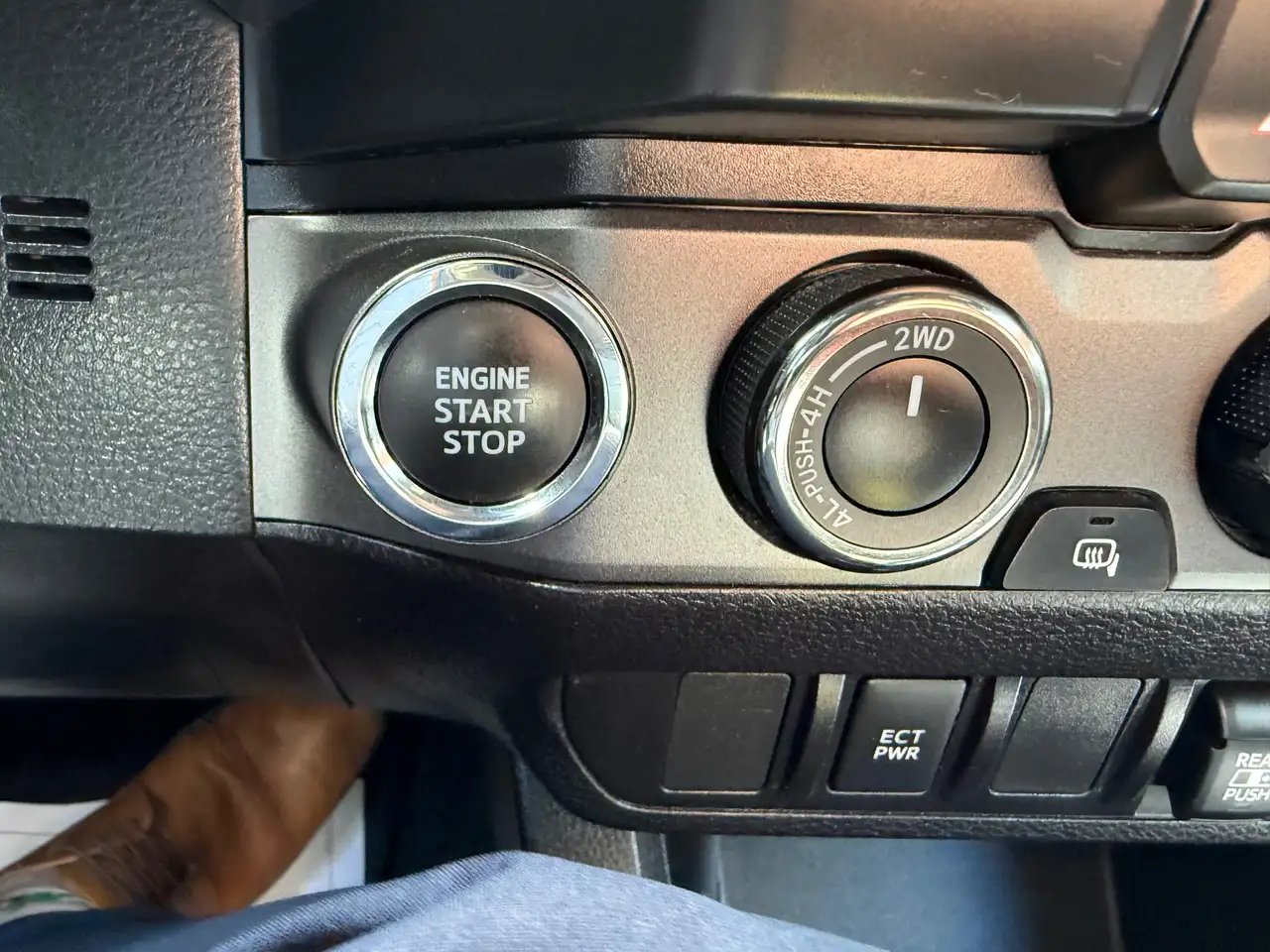 Toyota Tacoma снимка Toyota Tacoma