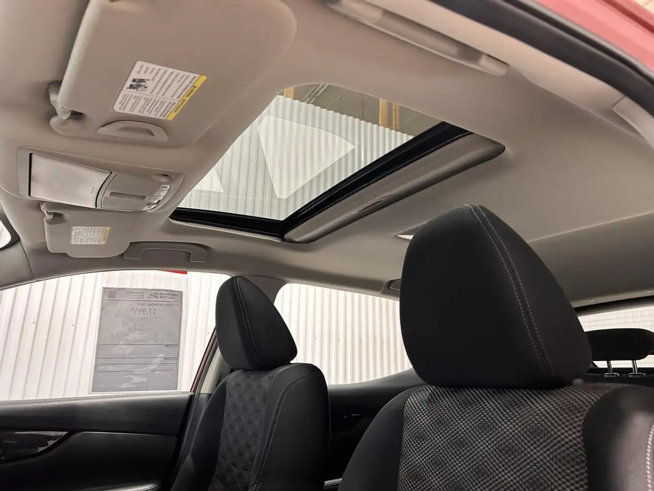 Nissan Qashqai снимка Nissan Qashqai
