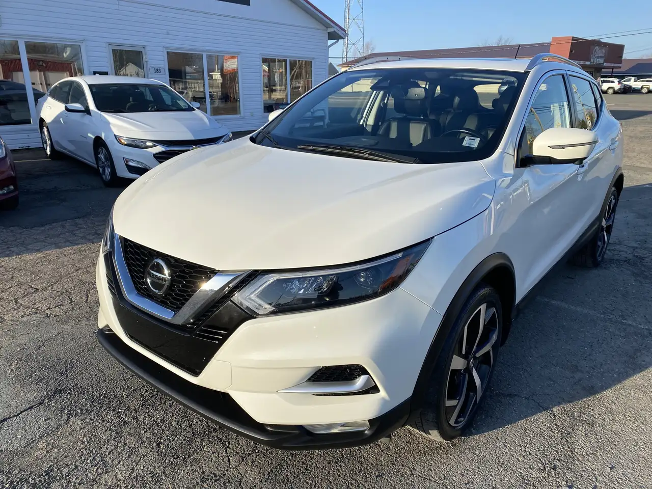 Nissan Qashqai снимка Nissan Qashqai