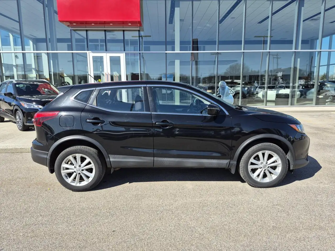 Nissan Qashqai снимка Nissan Qashqai