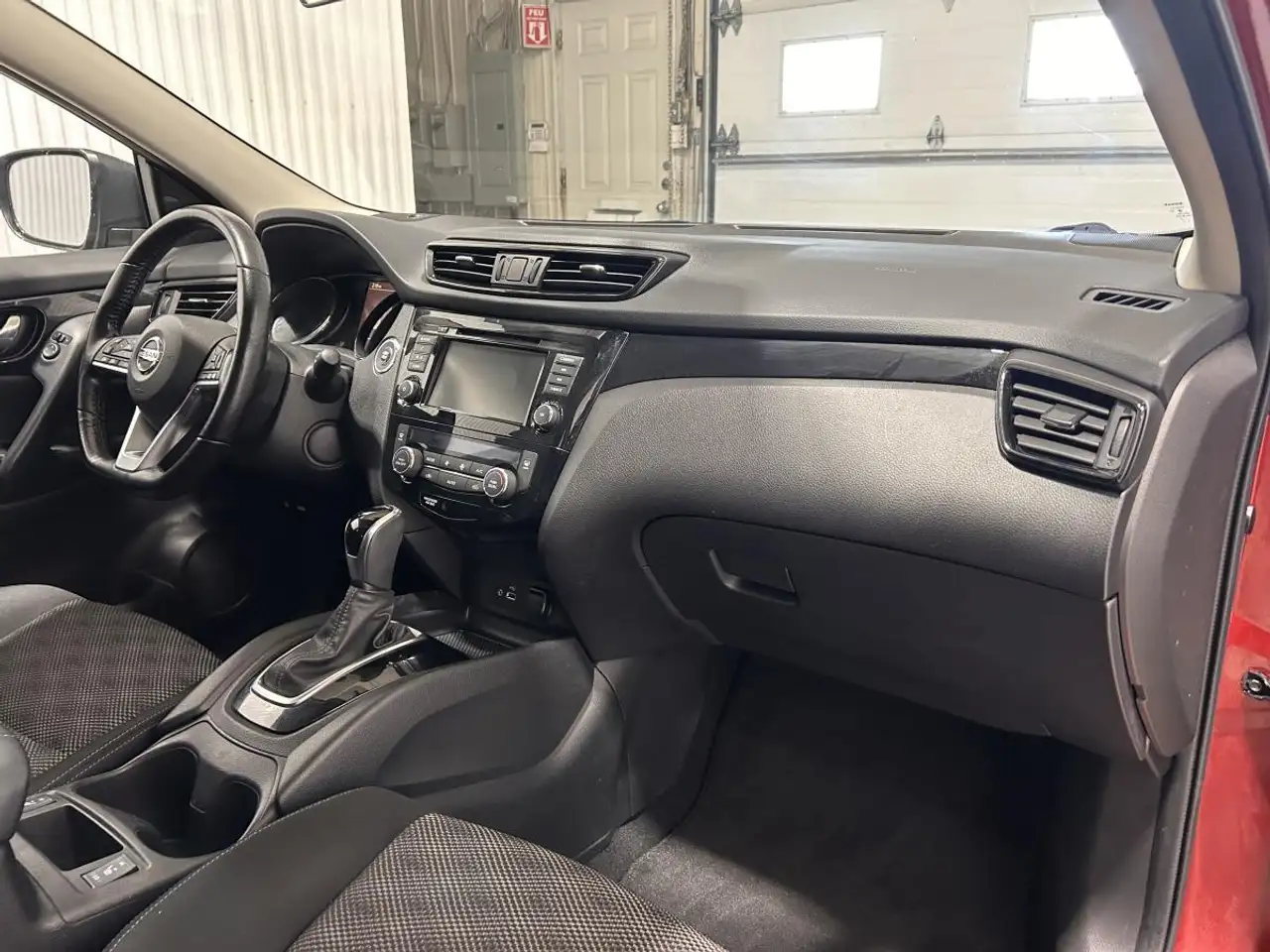 Nissan Qashqai снимка Nissan Qashqai
