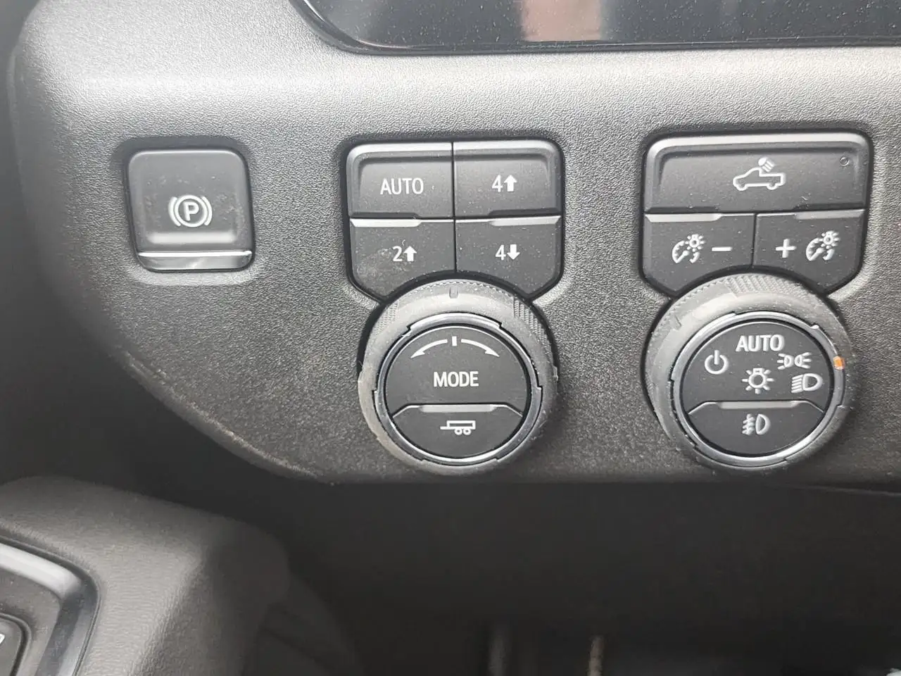 Chevrolet Silverado 3500 снимка Chevrolet Silverado 3500
